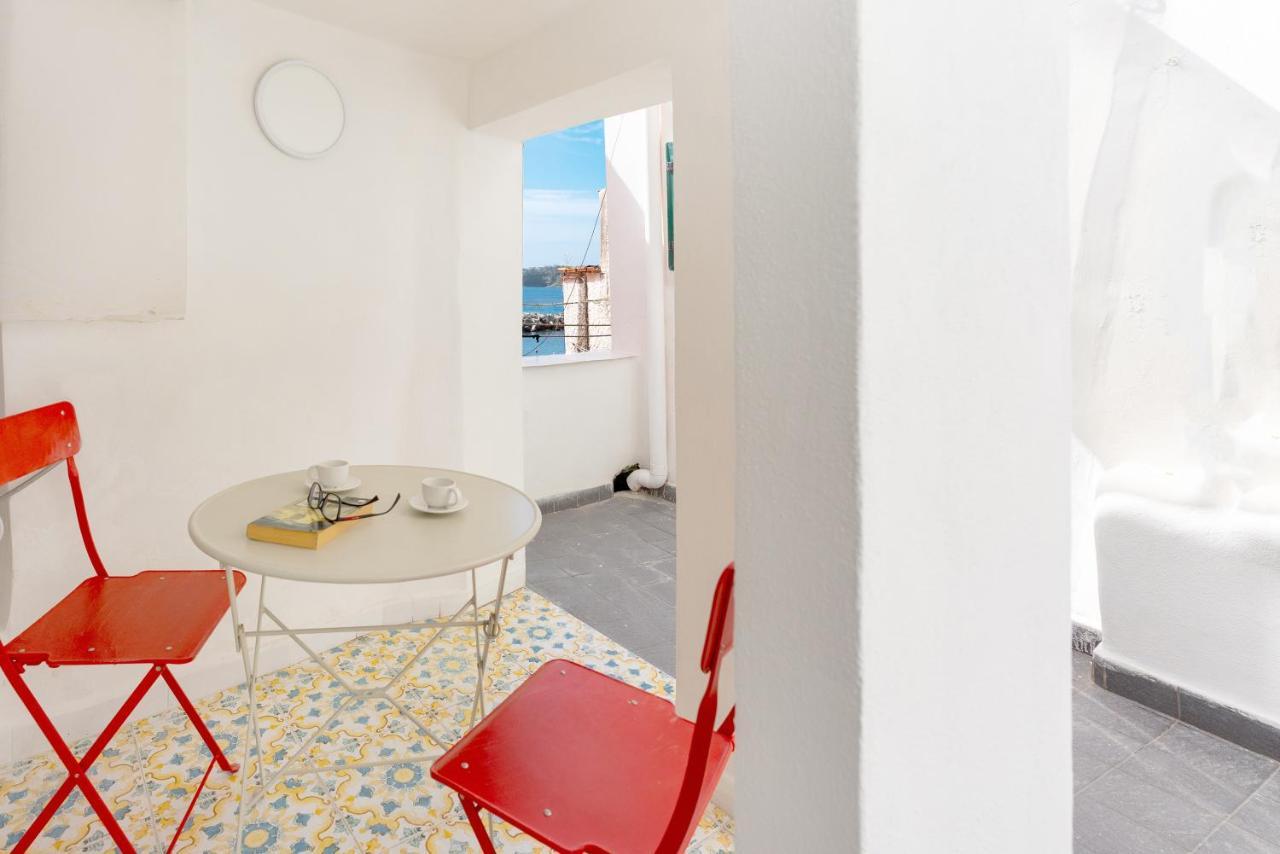La Dependance - Gioia Apartments Procida Buitenkant foto